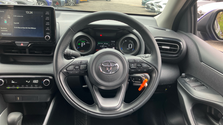 Toyota Yaris 1.5 Hybrid Design 5dr CVT Hybrid Hatchback